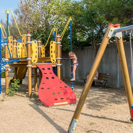 Club Del Sole Boutique 营地