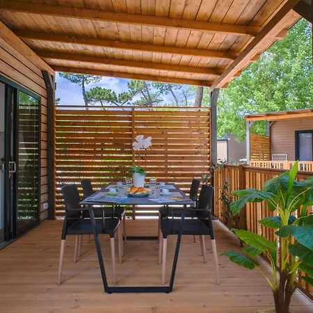 Club Del Sole Boutique