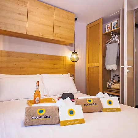 Club Del Sole Boutique Kemping 4*