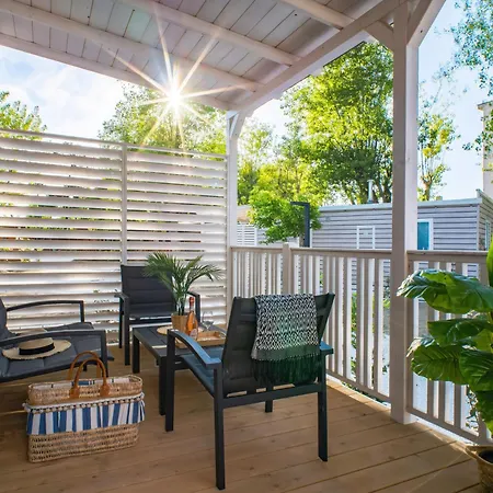 مكان تخييم Club Del Sole Boutique