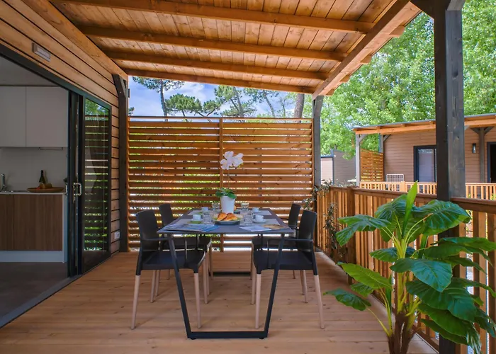 Club Del Sole Boutique