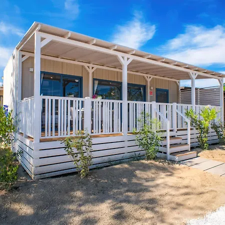 Club Del Sole Boutique Κάμπινγκ 4*