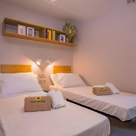 Club Del Sole Boutique 4* Морской Милан